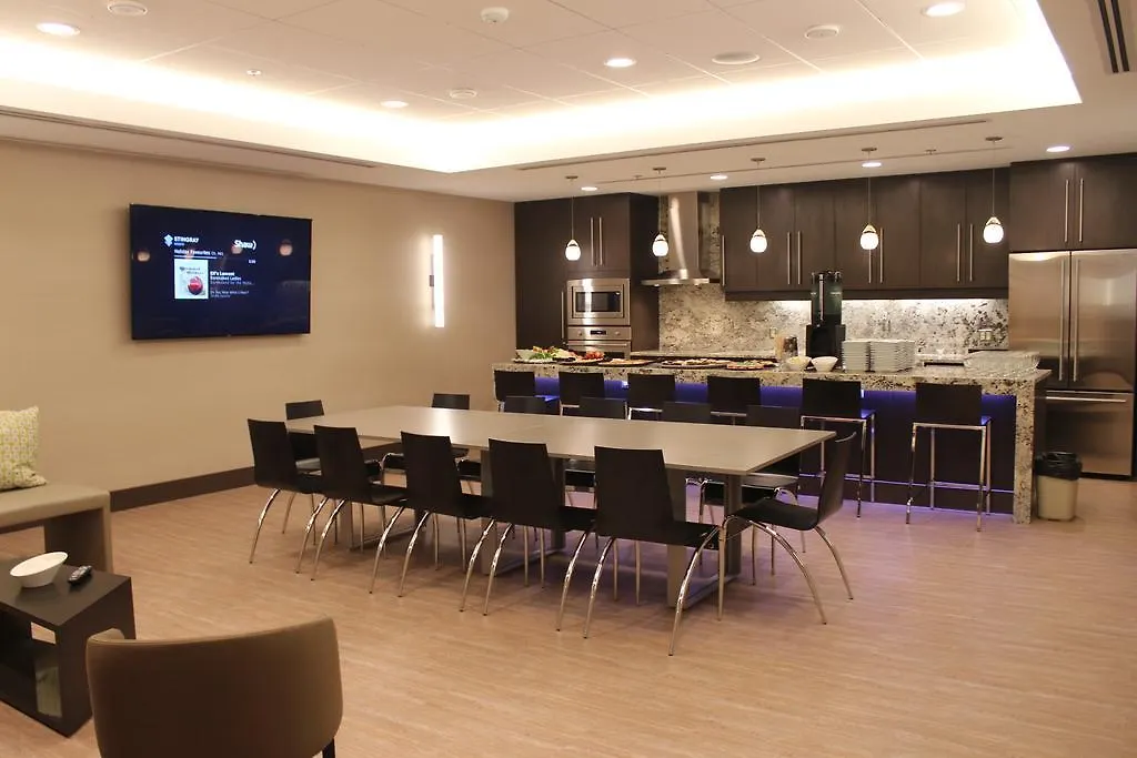 Place Louis Riel Suite Hotel Winnipeg Canada